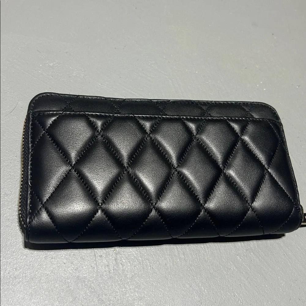 Kate Spade New York Black Diamond Quilted Pattern Leather Wallet